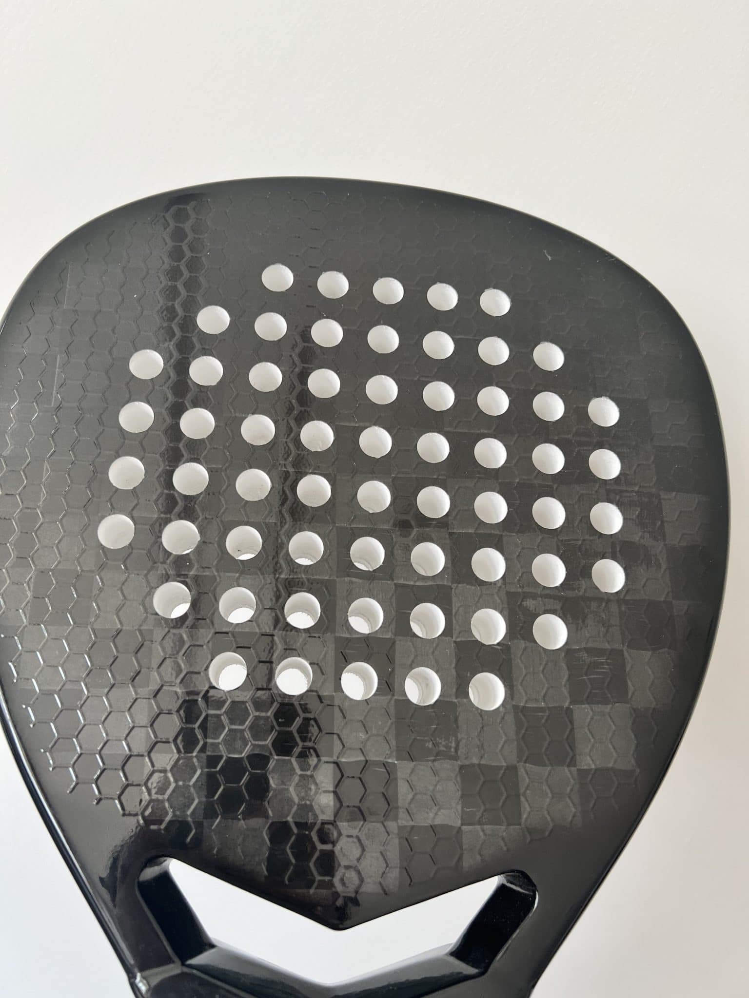 Raquettes de tennis en fibre de carbone : L'ingénierie du jeu moderne détail 17